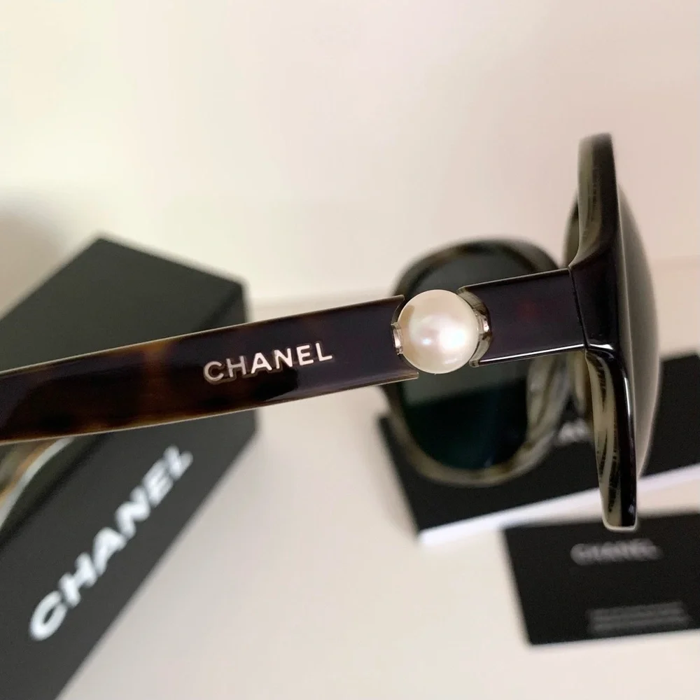 Chanel round tortoise shell Pearl sunglasses